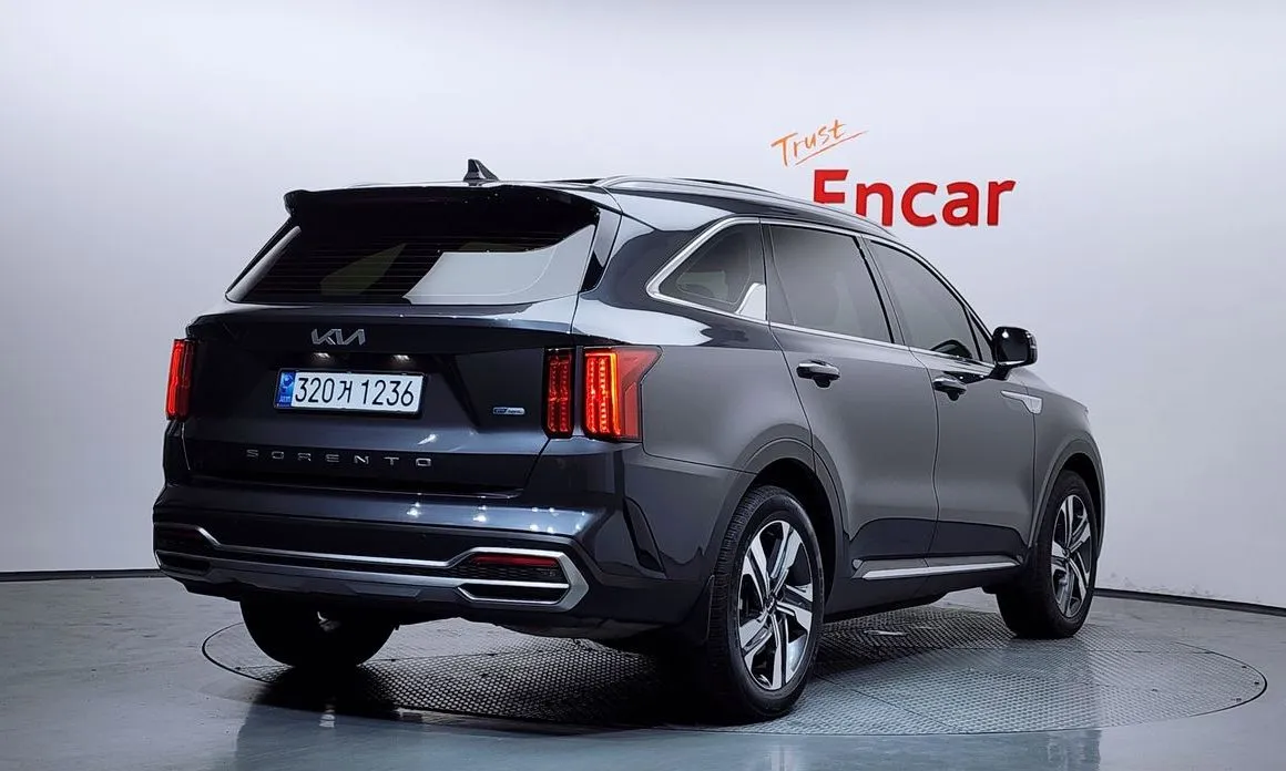Kia Sorento — фото 6