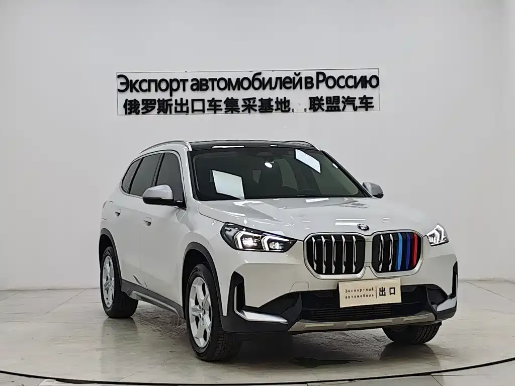 BMW X1 — фото 8