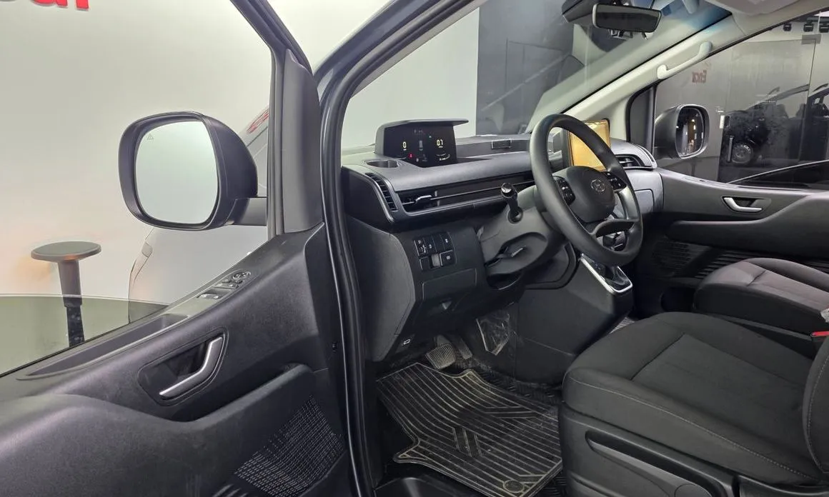 Hyundai Staria 2023 из KR, фото 5