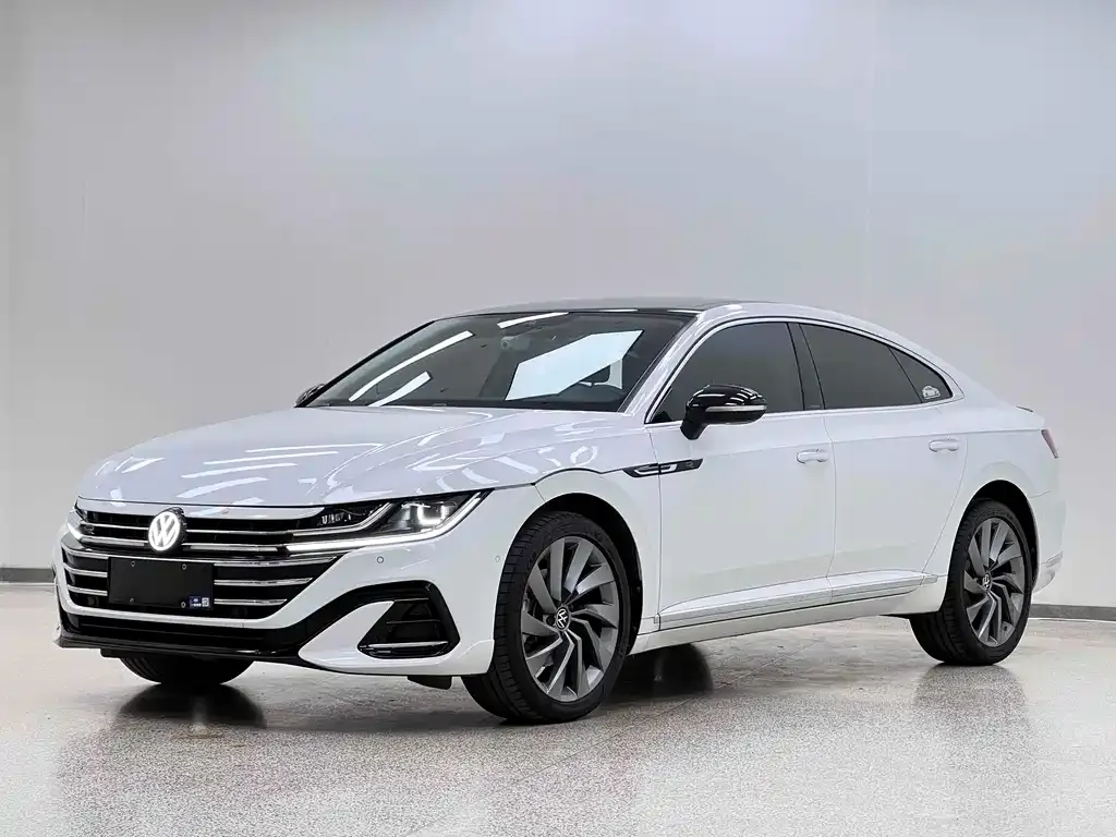 Volkswagen CC — фото 1