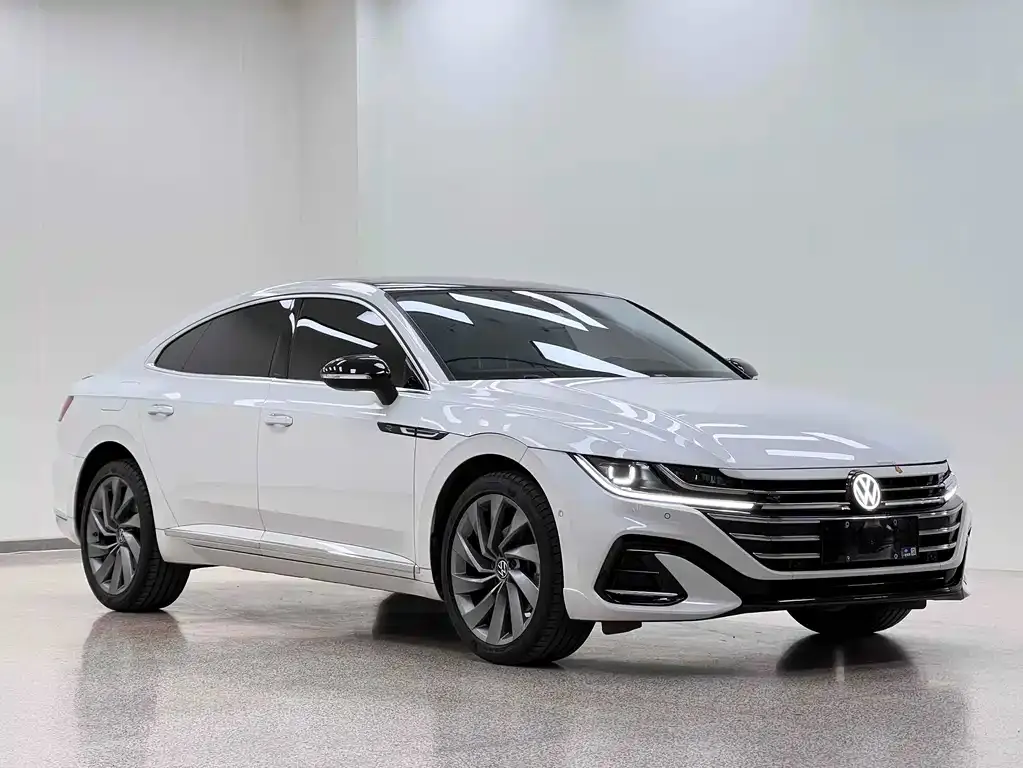 Volkswagen CC — фото 10