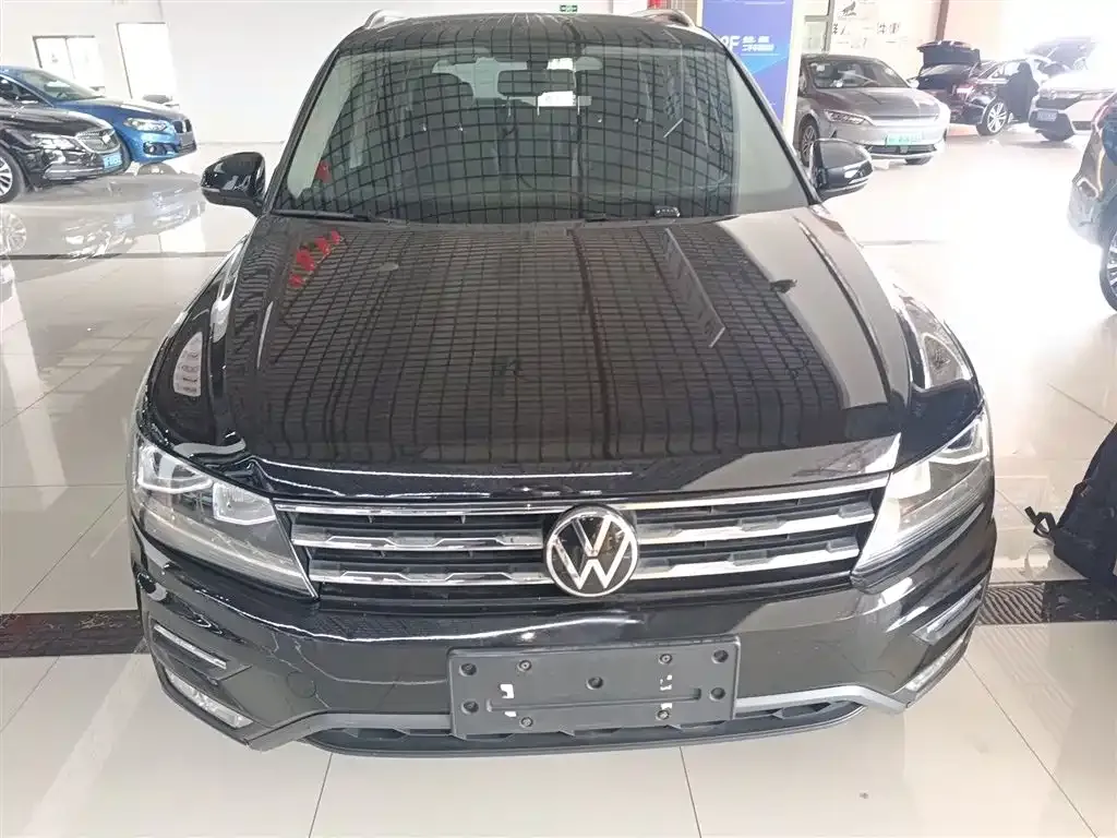 Volkswagen Tiguan L 2021 из CN, фото 4