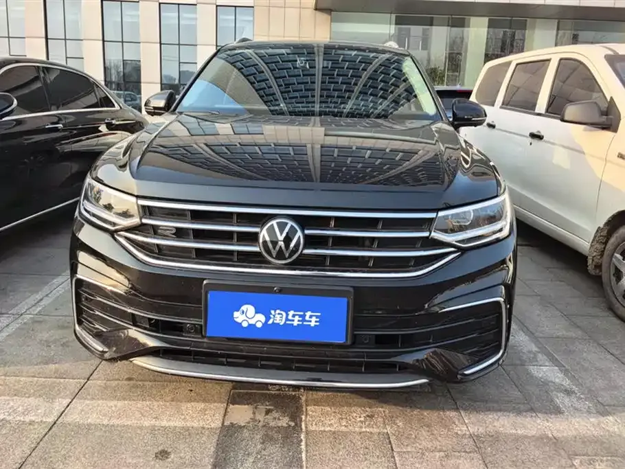 Volkswagen Tiguan L — фото 4