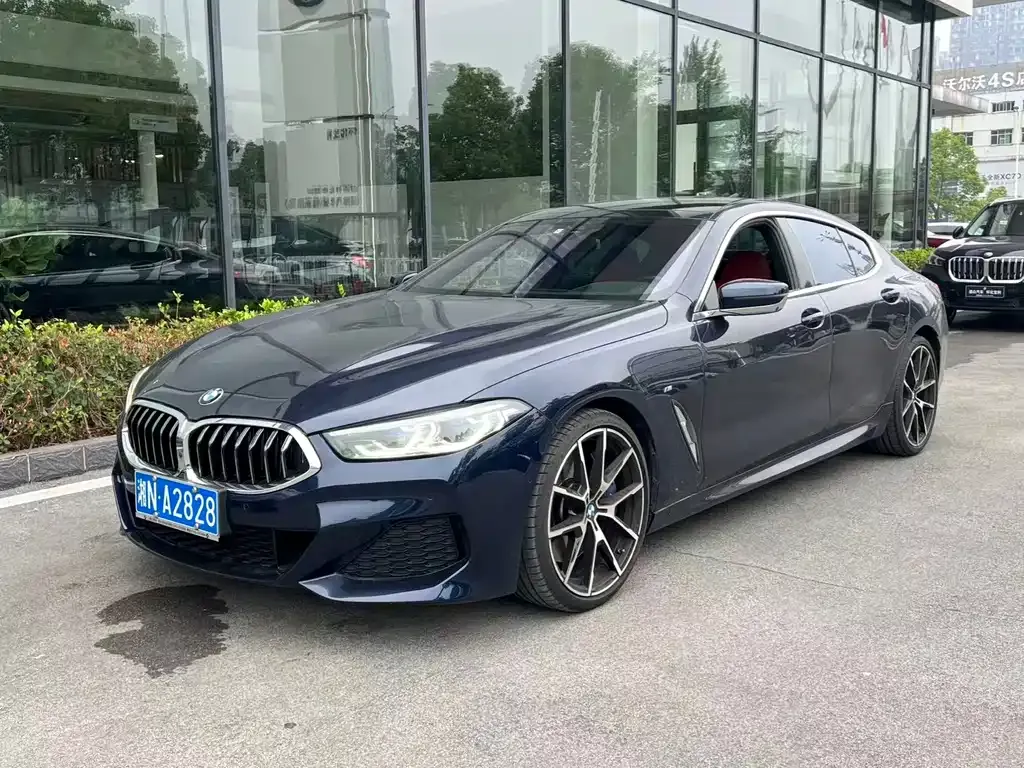 BMW 8 Series