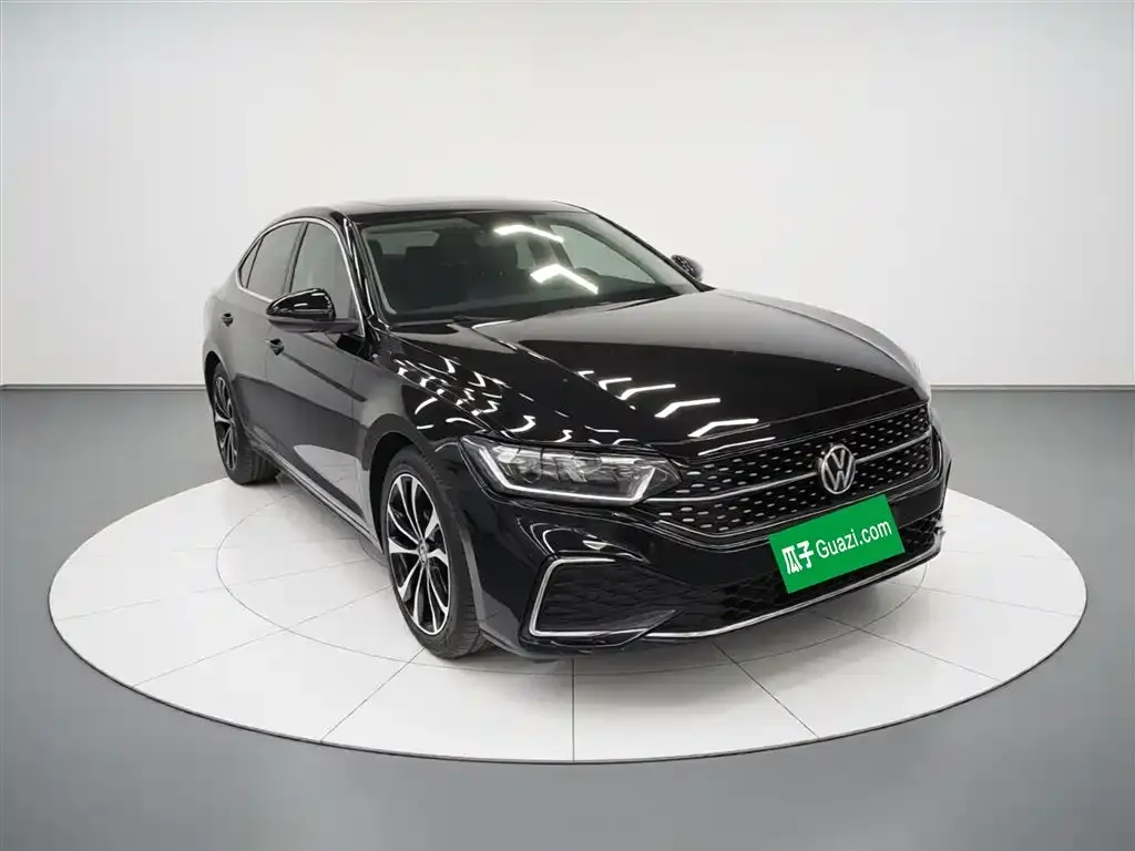 Volkswagen Passat — фото 7