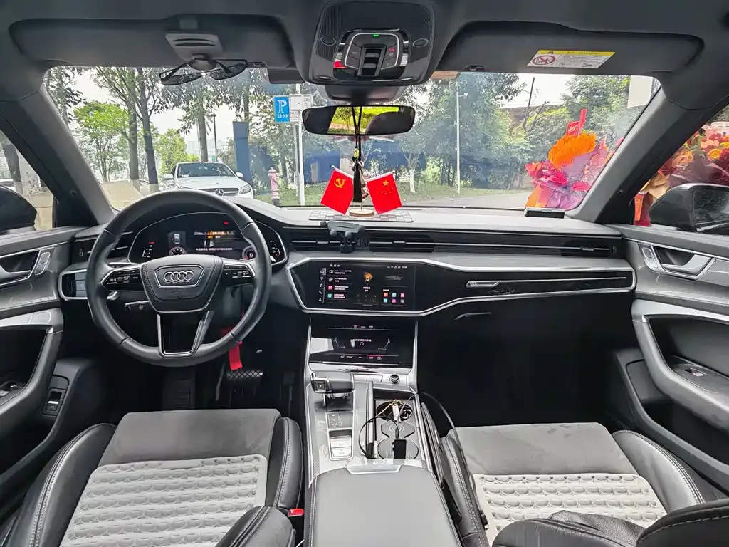 Audi A6L 2023 из CN, фото 3