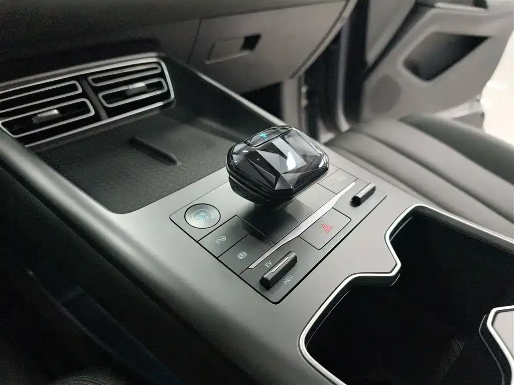 BYD Pro New Energy — фото 5