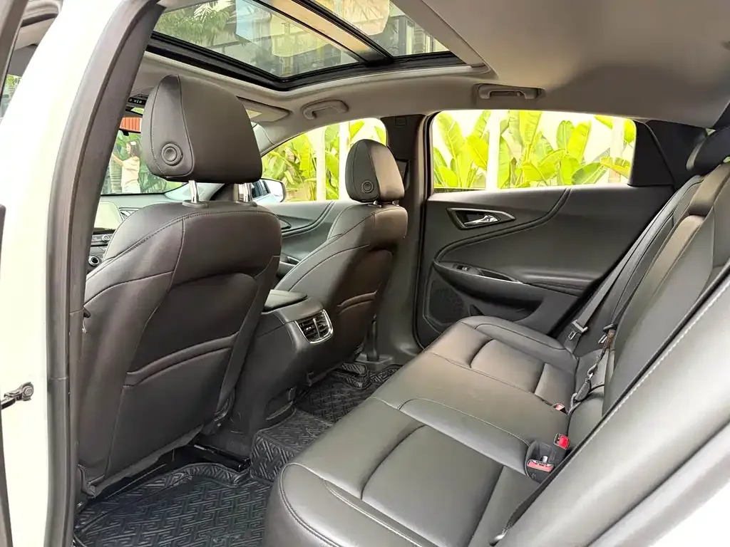 Chevrolet Malibu XL 2023 из CN, фото 2