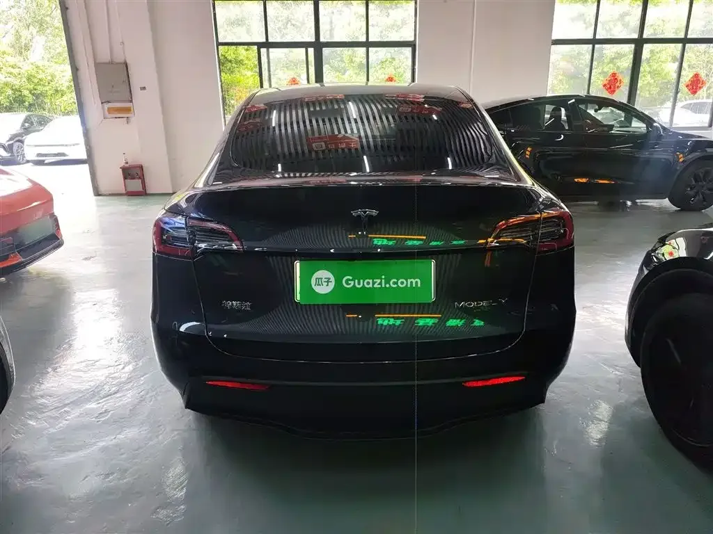 Tesla Model Y — фото 4