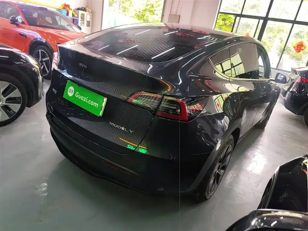 Tesla Model Y — фото 7