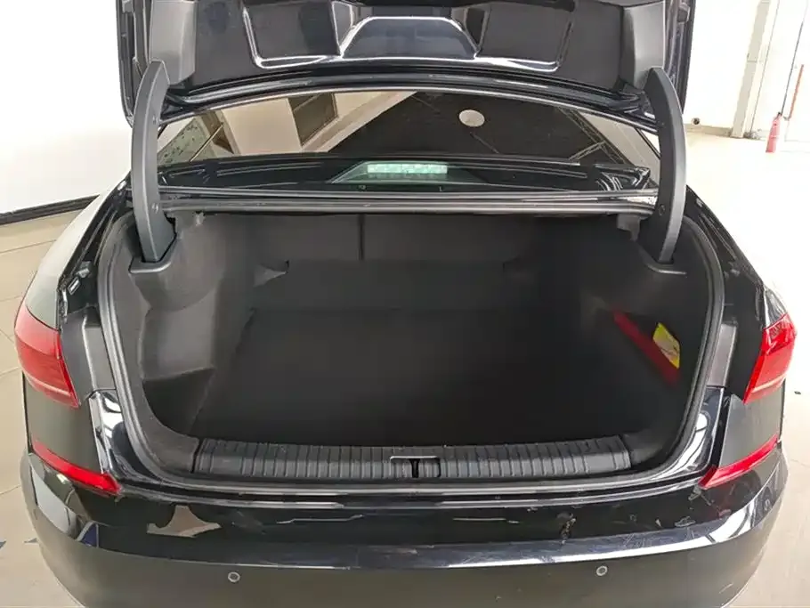Volkswagen Passat — фото 3