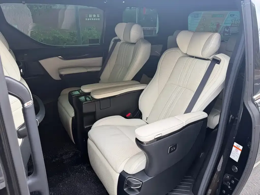 Lexus LM 2021 из CN, фото 2