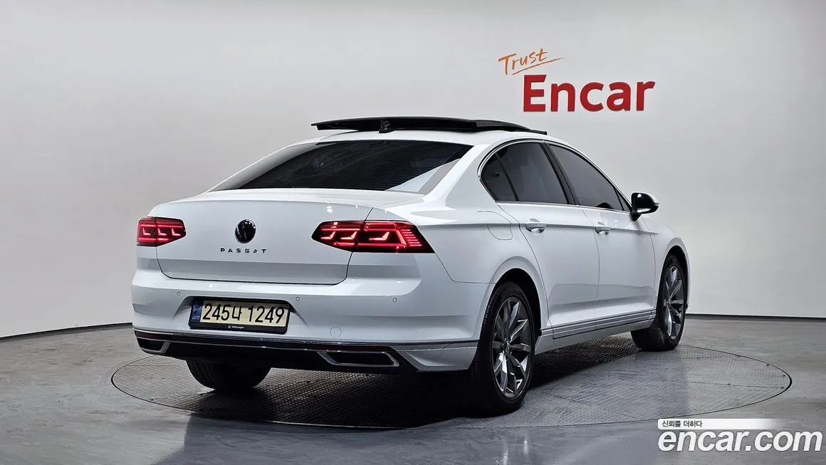 Volkswagen Passat 2022 из KR, фото 10