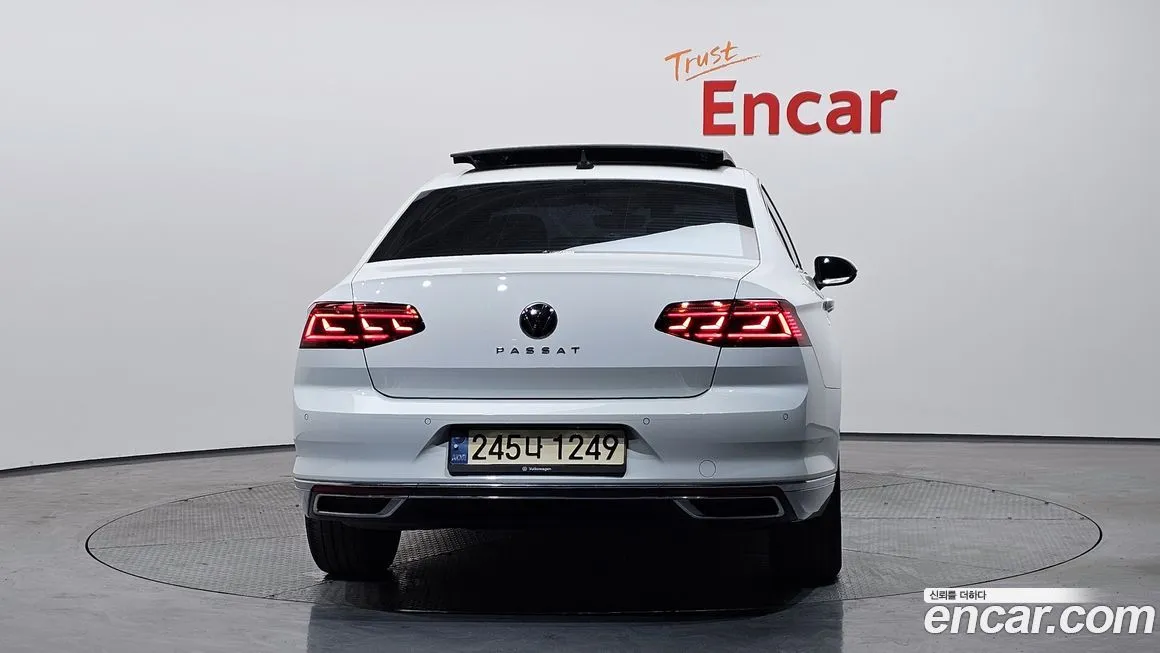 Volkswagen Passat 2022 из KR, фото 3