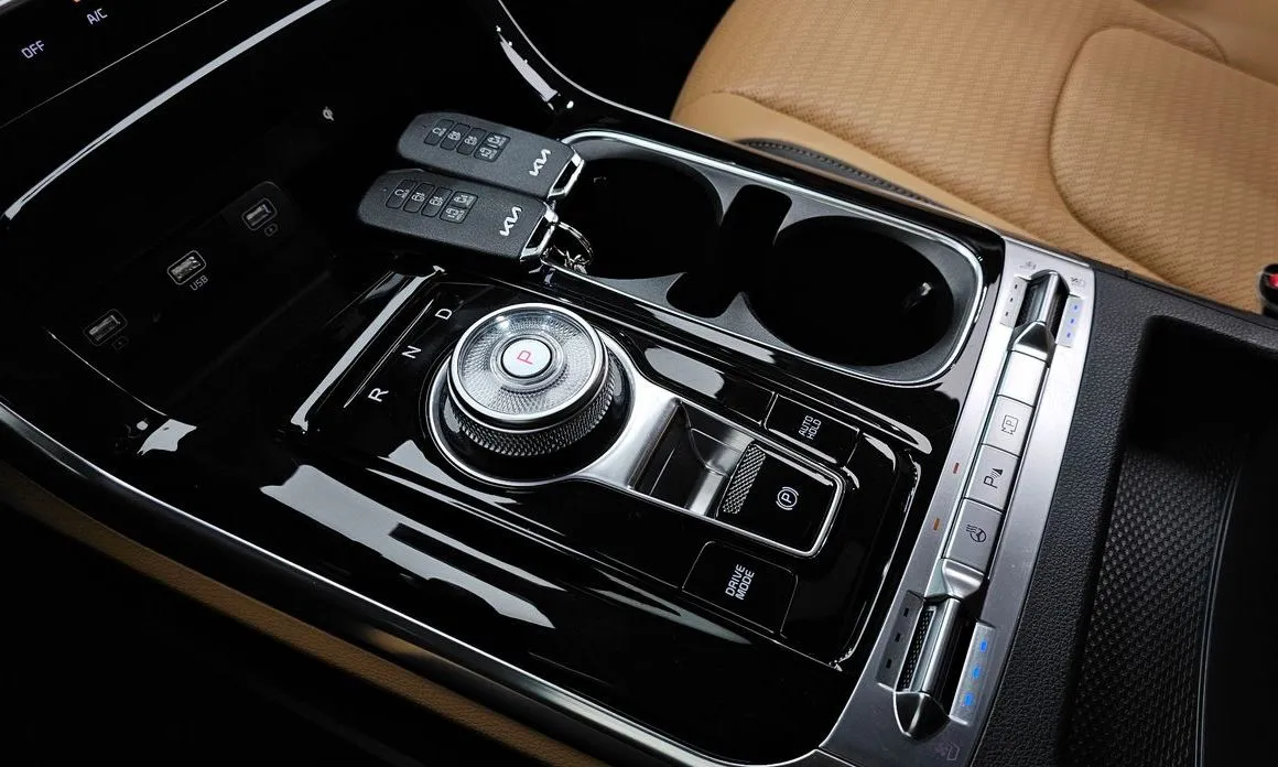Kia Carnival 2023 из KR, фото 4