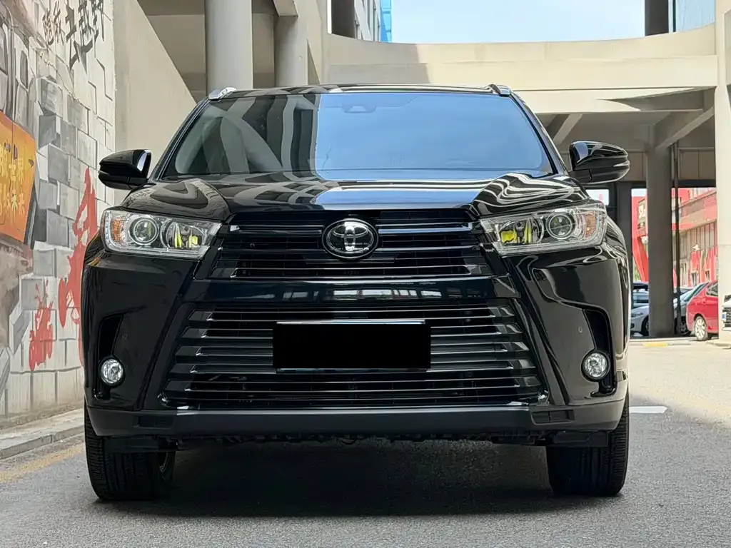 Toyota Highlander — фото 5