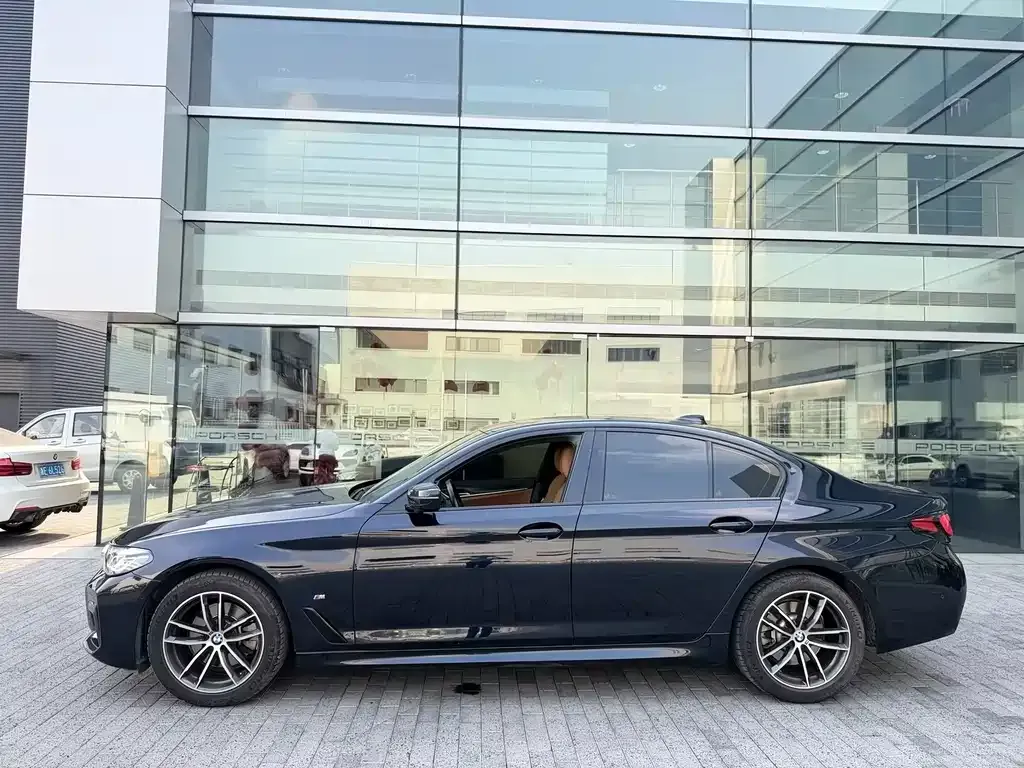 BMW 5 Series (Import) — фото 5