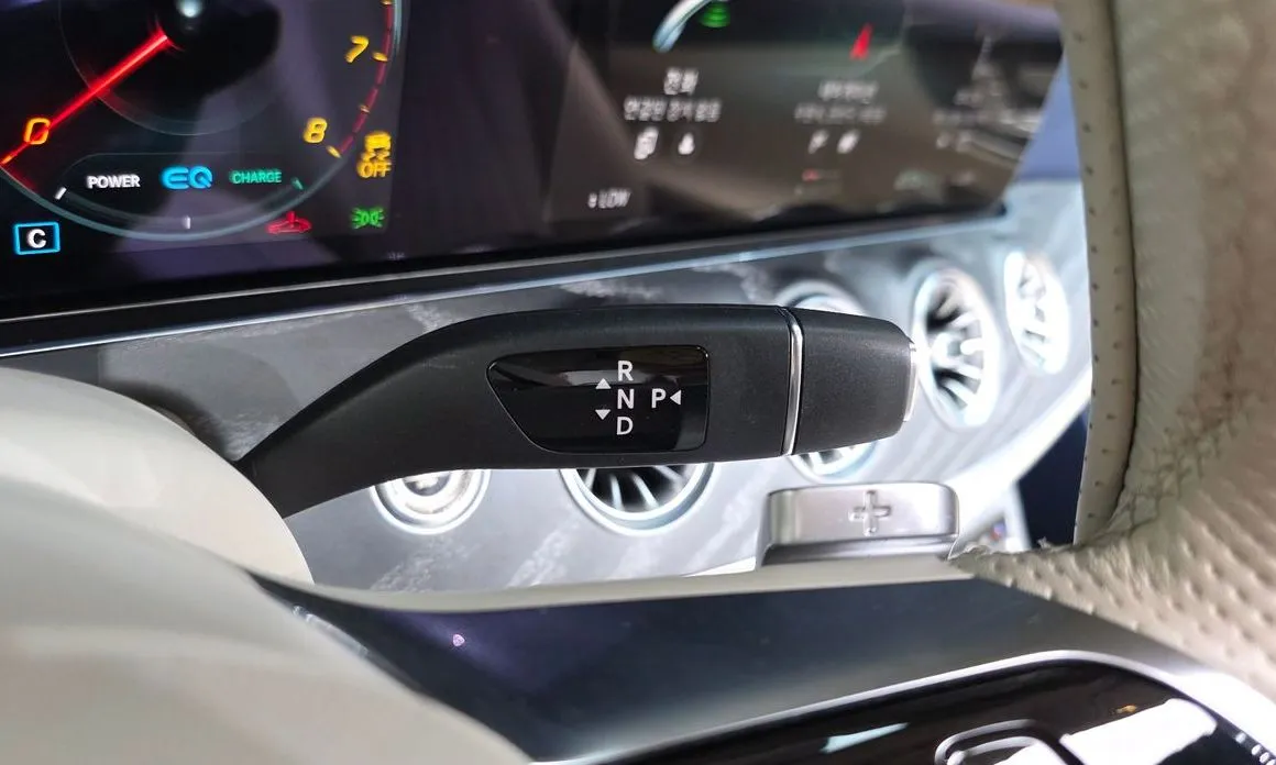 Mercedes-Benz E-Class 2023 из KR, фото 7