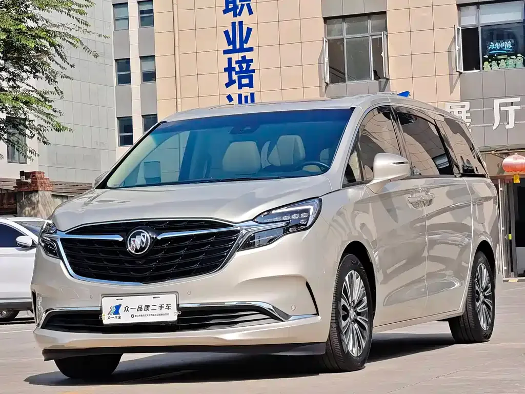 Buick GL8 2021 из CN, фото 1