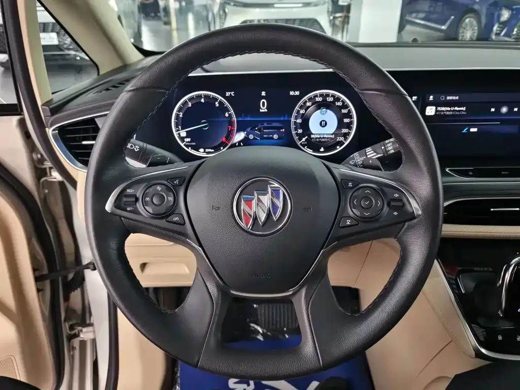 Buick GL8 2021 из CN, фото 10