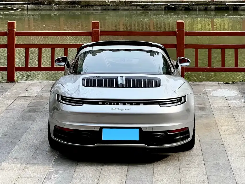 Porsche 911 2024 из CN, фото 6