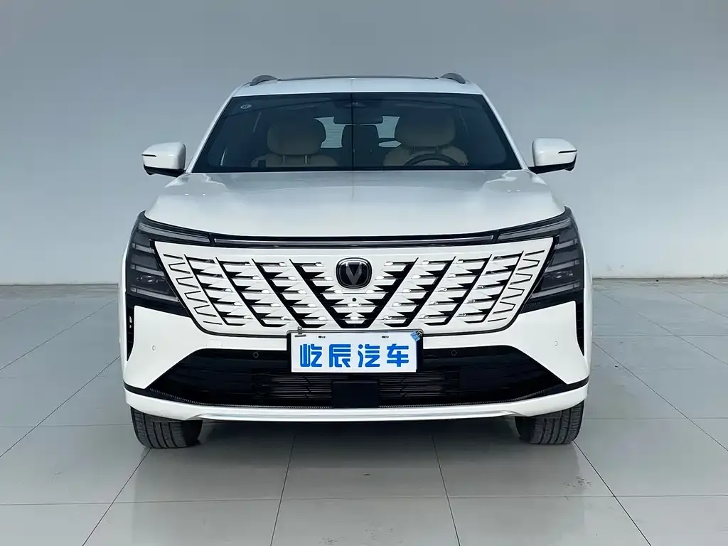 Changan CS75PLUS — фото 7