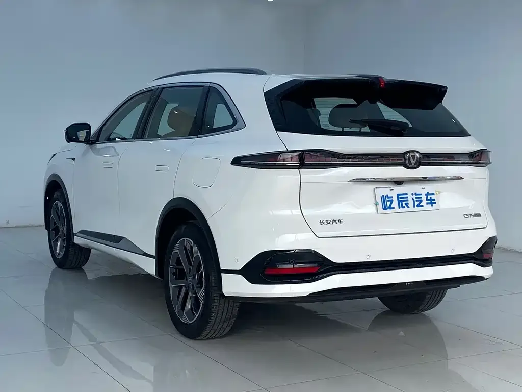 Changan CS75PLUS — фото 2