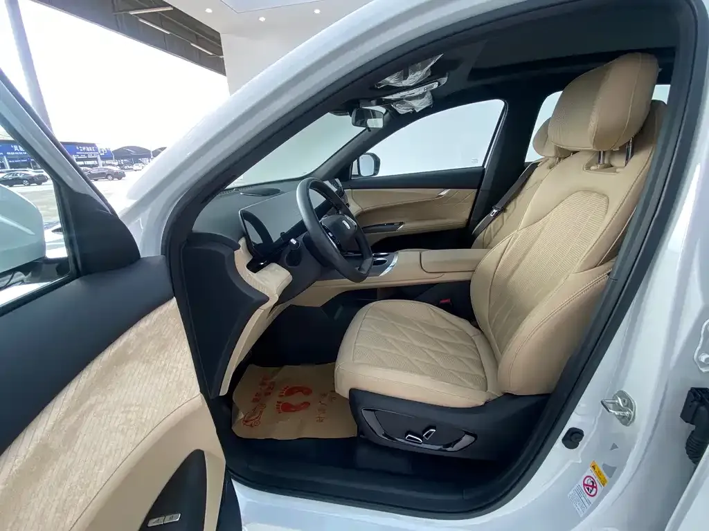 Changan CS75PLUS — фото 10
