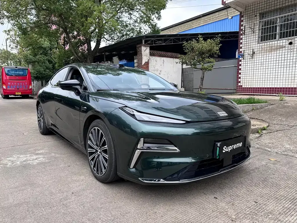 Geely Galaxy Xingyao 8 2025 из CN, фото 9