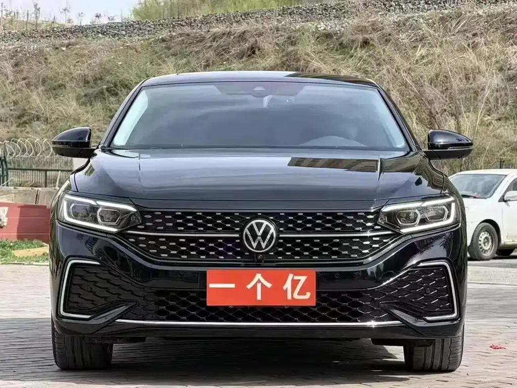Volkswagen Passat — фото 6