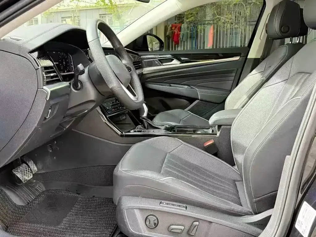 Volkswagen Passat — фото 5