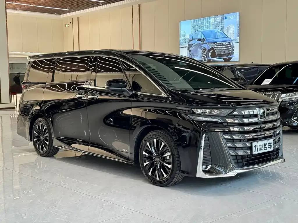 Toyota Vellfire — фото 5