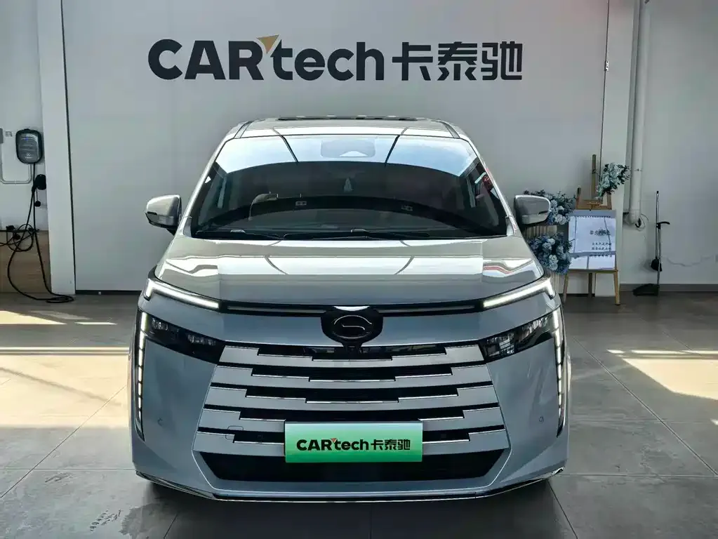 GAC Motor 传祺E8 PHEV — фото 6