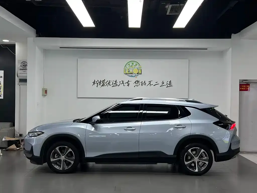 Chevrolet Menlo 2022 из CN, фото 8