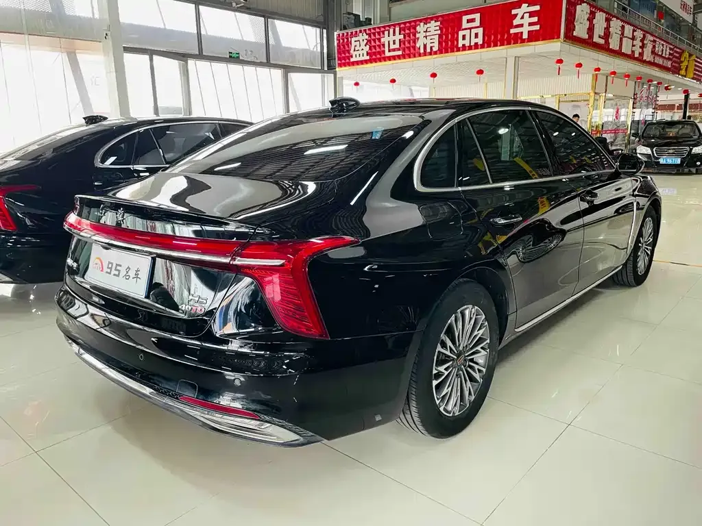 Hongqi H5 — фото 4