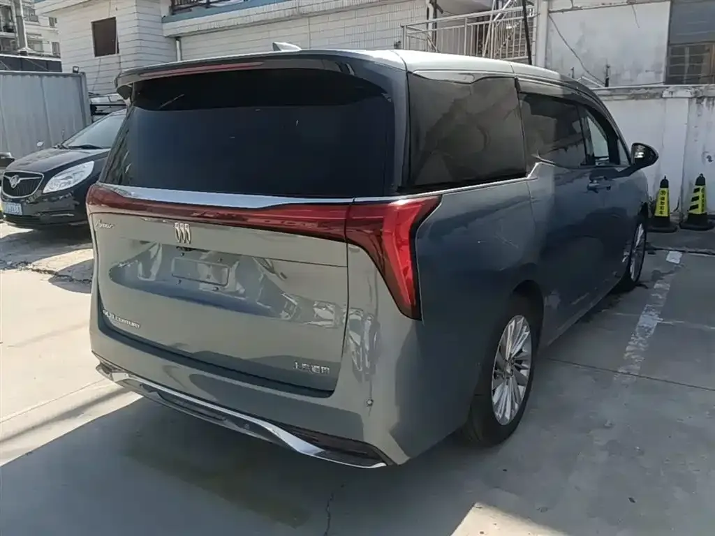 Buick Century 2024 из CN, фото 8