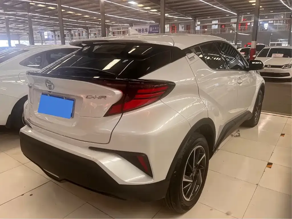 Toyota C-HR 2024 из CN, фото 6