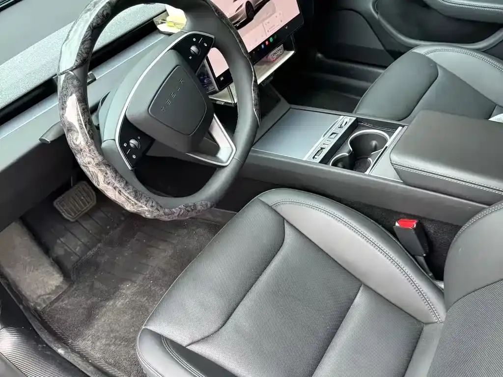 Tesla Model 3 — фото 6