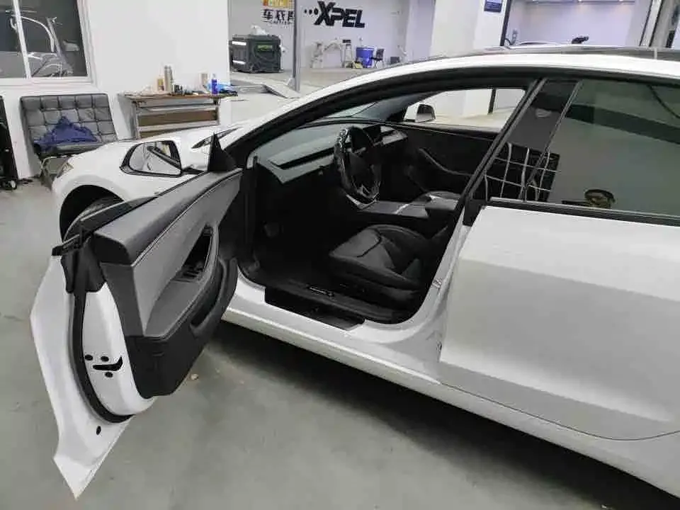 Tesla Model 3 — фото 2
