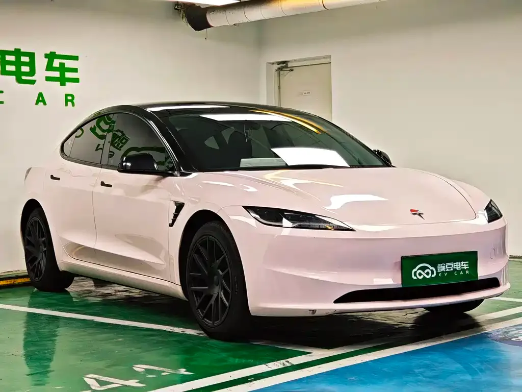 Tesla Model 3 — фото 9