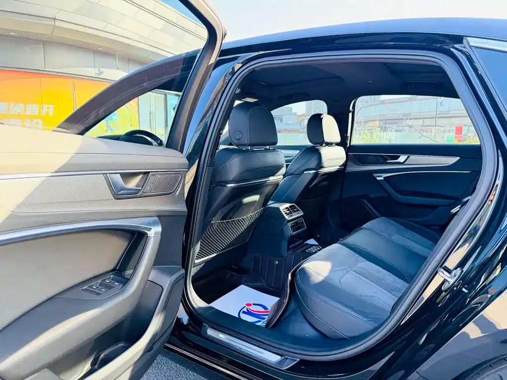 Audi A6L New Energy 2021 из CN, фото 2