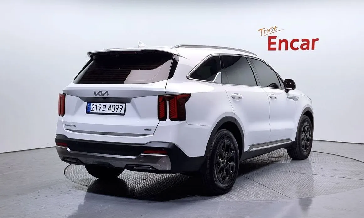 Kia Sorento — фото 5