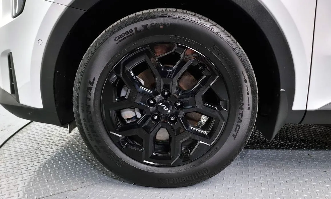 Kia Sorento — фото 4