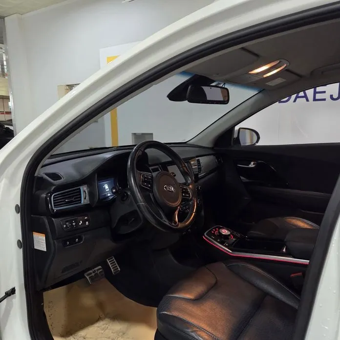 Kia Niro — фото 10