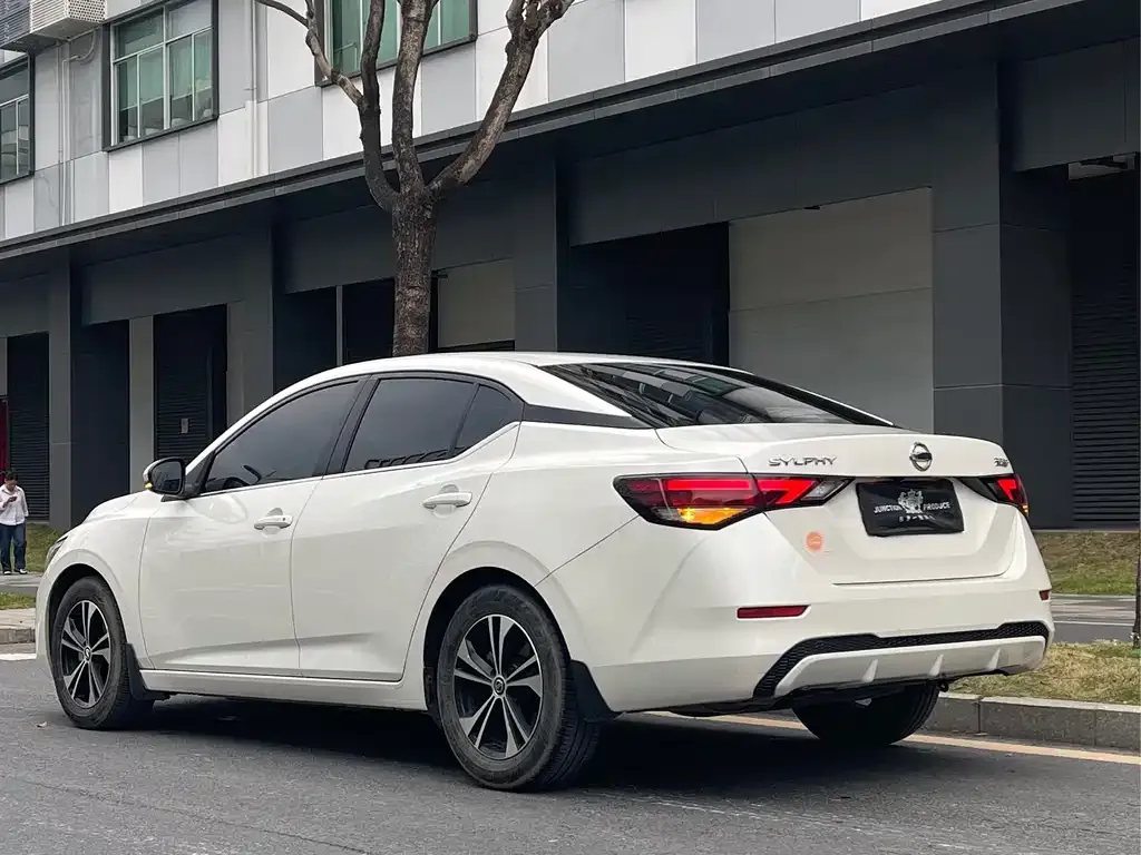 Nissan Sylphy — фото 6