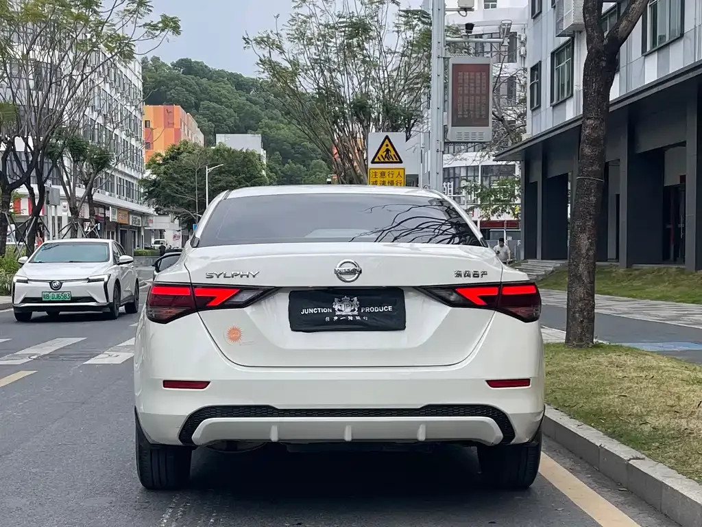 Nissan Sylphy — фото 10
