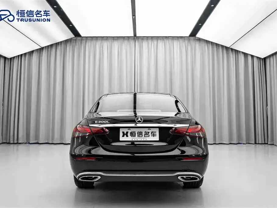 Mercedes-Benz E-Class — фото 3