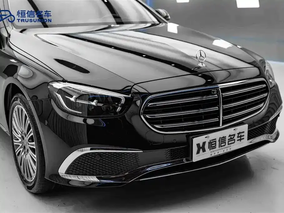 Mercedes-Benz E-Class — фото 10