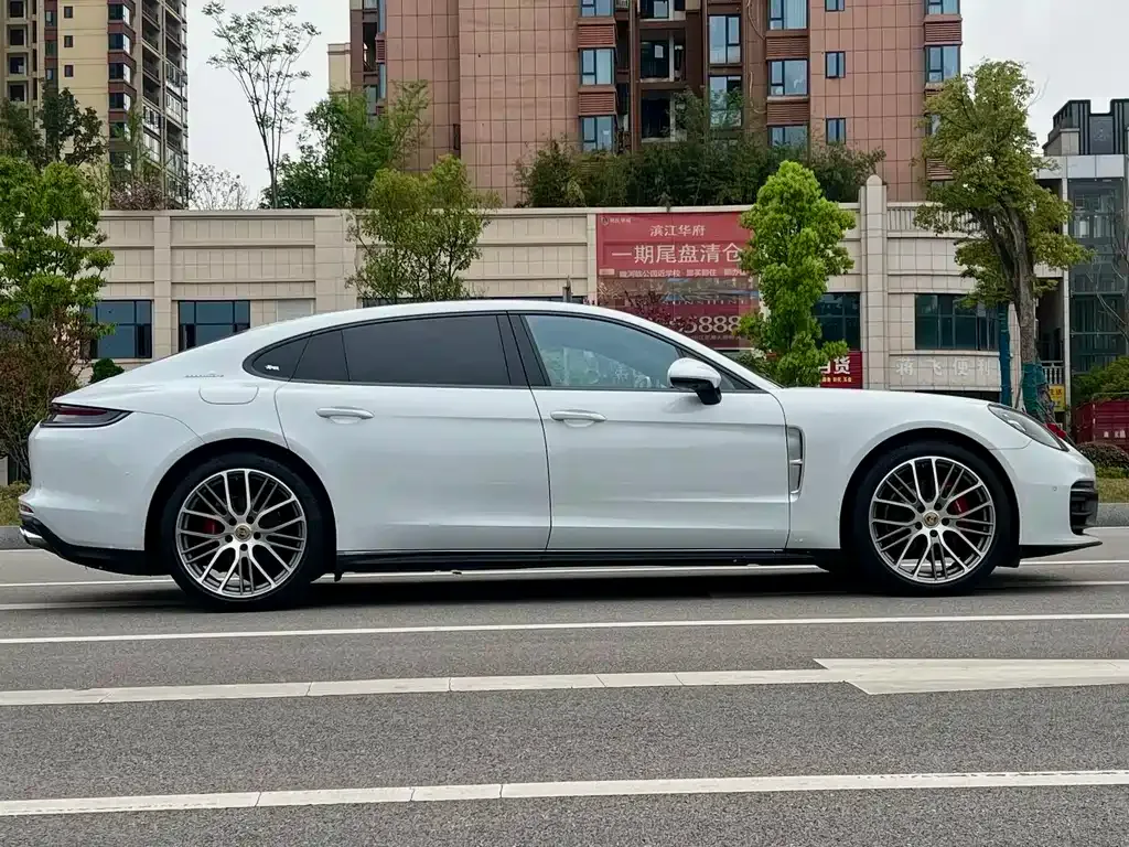 Porsche Panamera — фото 9