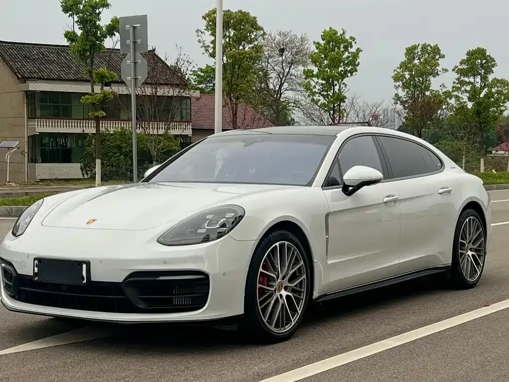 Porsche Panamera — фото 10